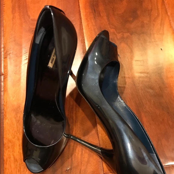 Miu Miu peep toe heels BUY ANY 2 GET 10OFF - Picture 2 of 2